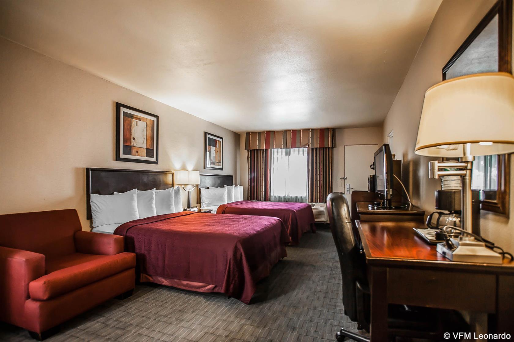 Quality Inn & Suites Anaheim At The Park Экстерьер фото