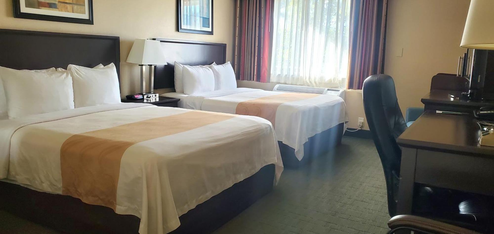 Quality Inn & Suites Anaheim At The Park Экстерьер фото
